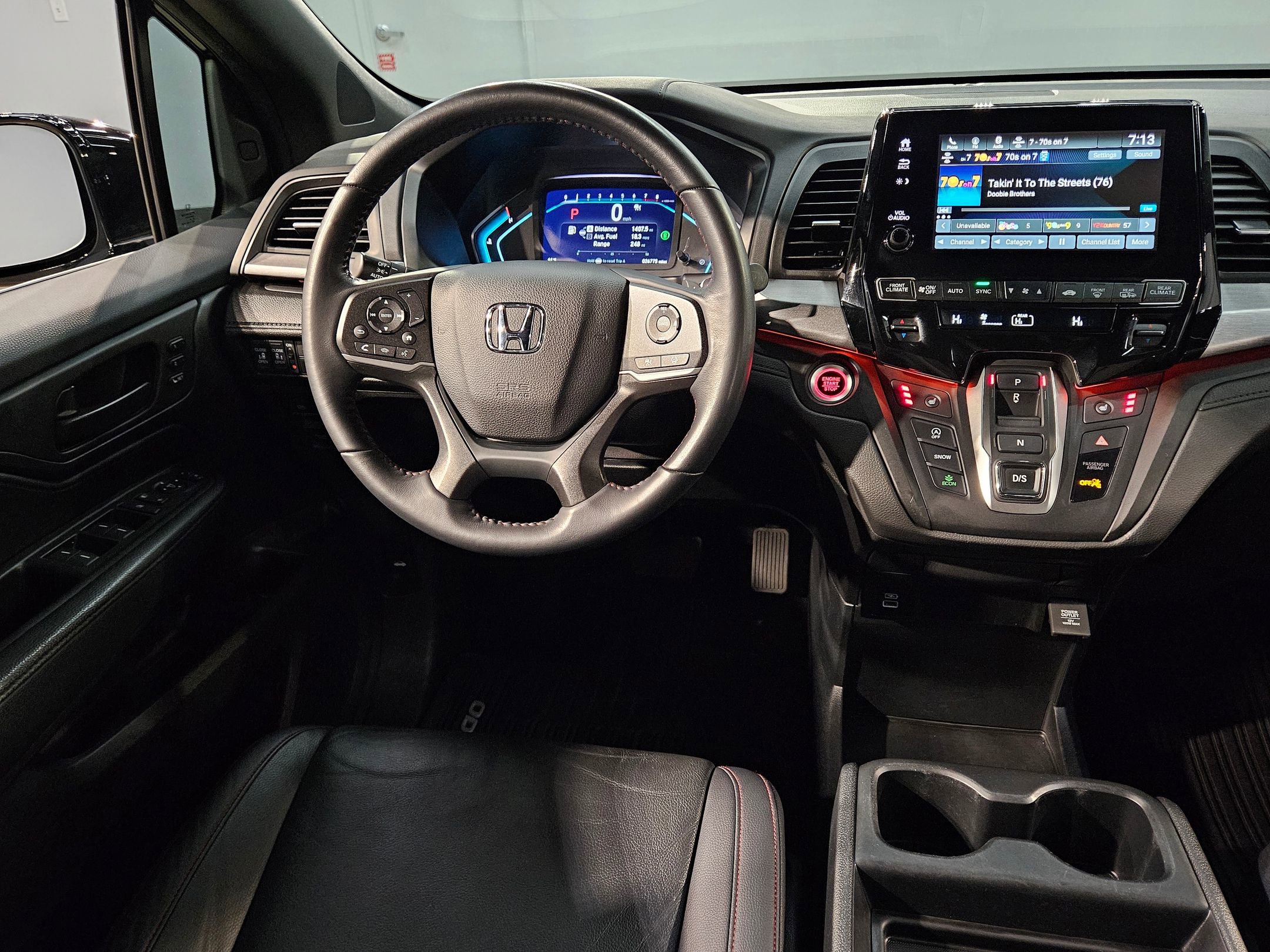 Used 2023 Honda Odyssey Sport image 9