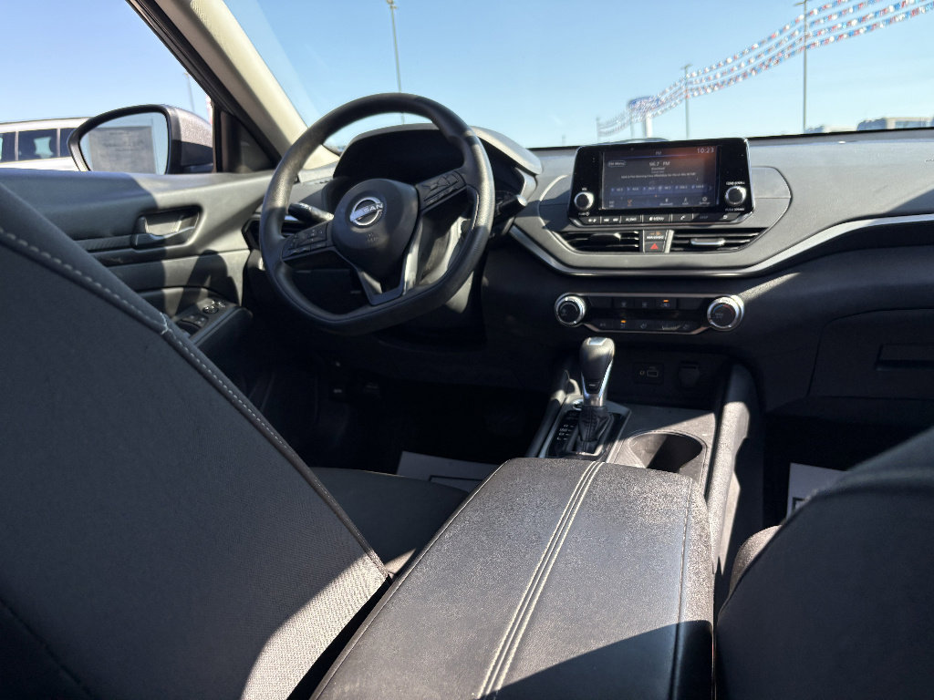 Used 2023 Nissan Altima 2.5 S FWD image 21