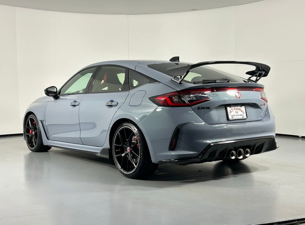 Used 2025 Honda Civic Type R image 6