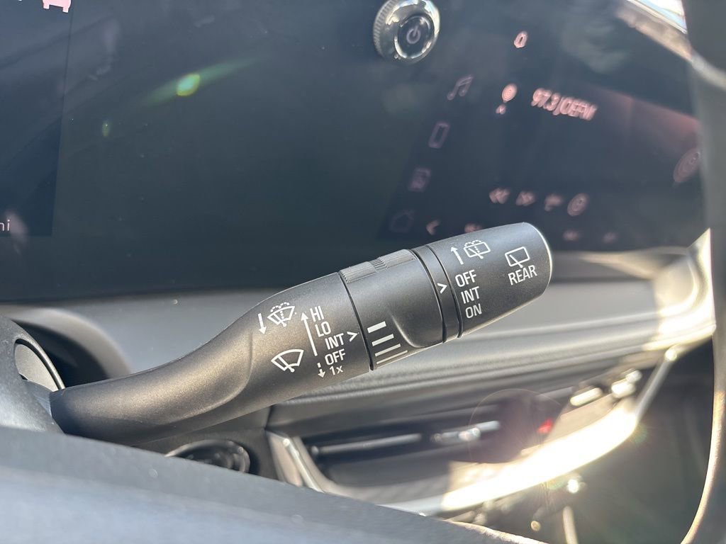 Used 2024 Buick Encore GX Preferred image 24