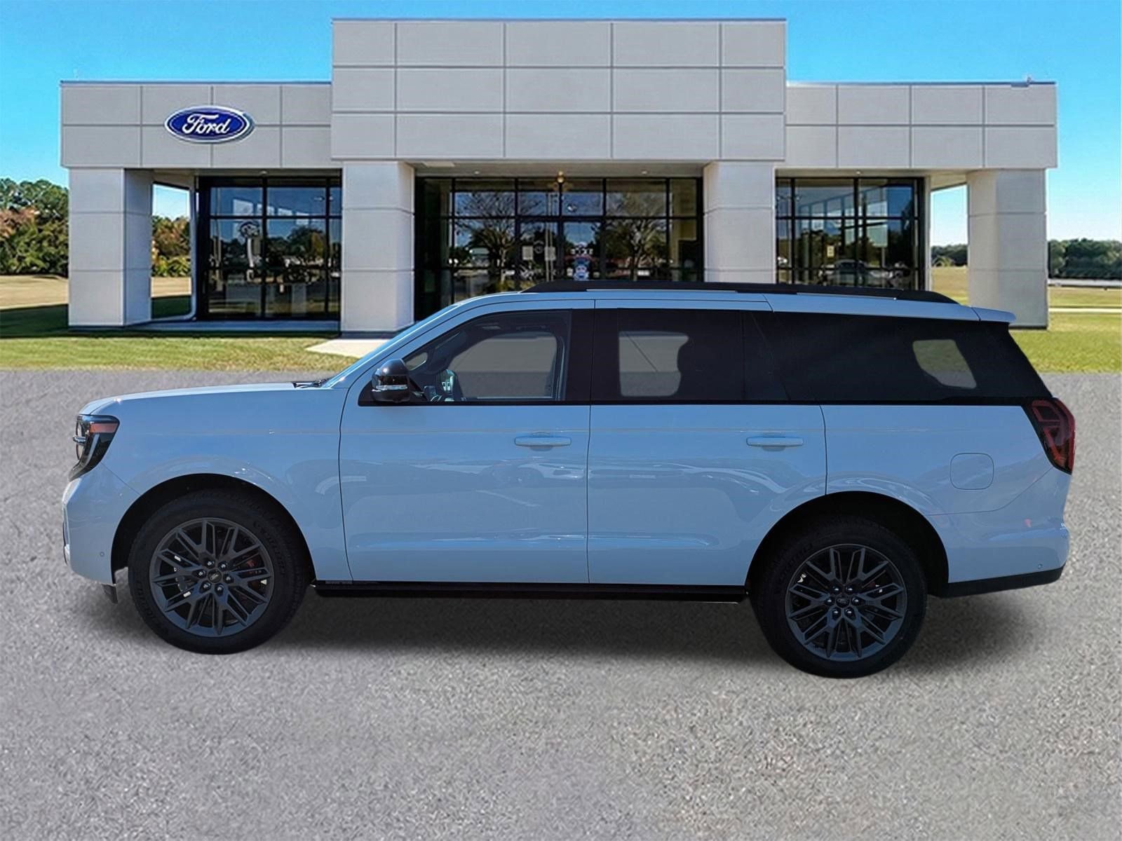 New 2025 Ford Expedition Platinum w/ Stealth Performance Package AWD/4WD image 8