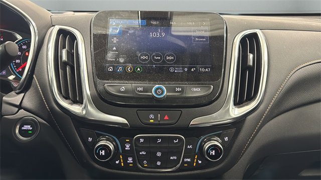 Used 2024 Chevrolet Equinox Premier image 11