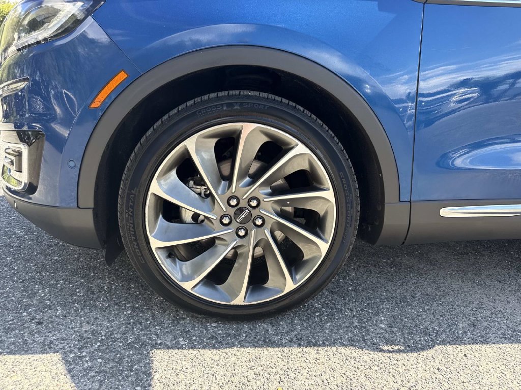 Used 2020 Lincoln Nautilus Reserve w/ Equipment Group 201A FWD image 10