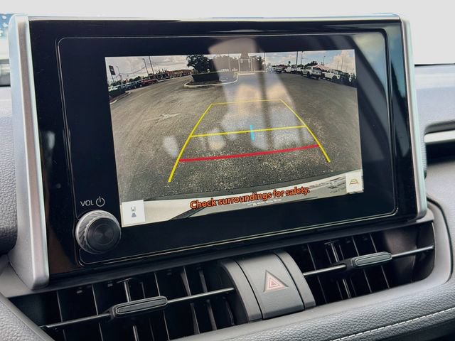Used 2025 Toyota RAV4 XLE w/ Convenience Package FWD image 14