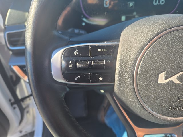 Used 2025 Kia Sportage EX FWD image 15