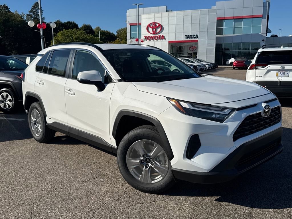 New 2025 Toyota RAV4 LE