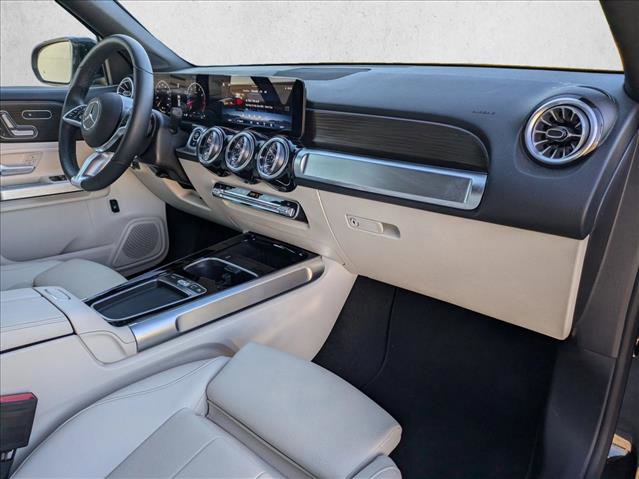 Certified 2025 Mercedes-Benz GLB 250 image 21