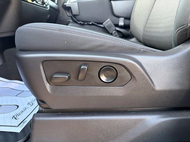 Used 2024 Chevrolet Silverado 1500 LT AWD/4WD image 16