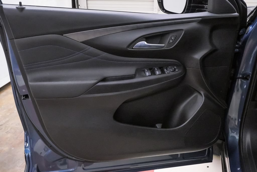 Used 2025 Buick Envista Sport Touring w/ Convenience I Package FWD image 24