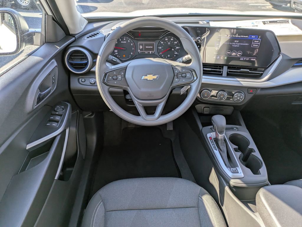 New 2026 Chevrolet Trax LS w/ Driver Confidence Package image 16