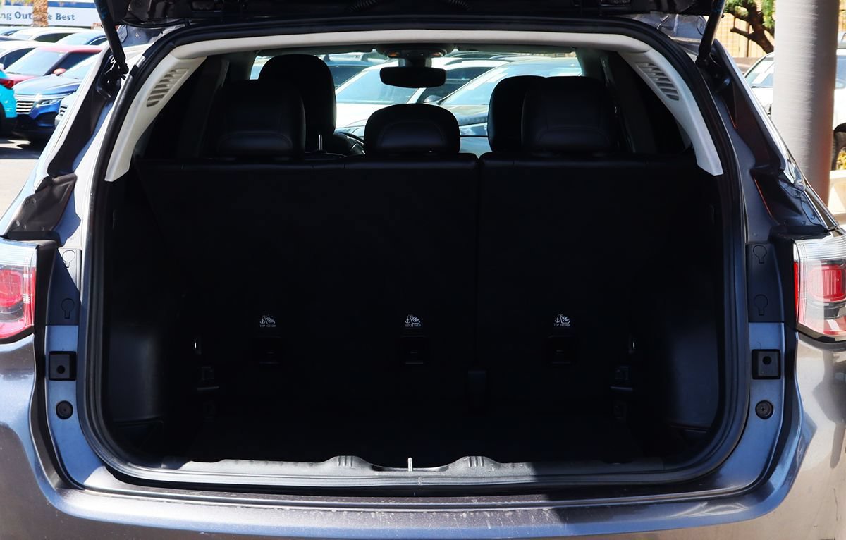 Used 2019 Jeep Compass Latitude FWD image 25
