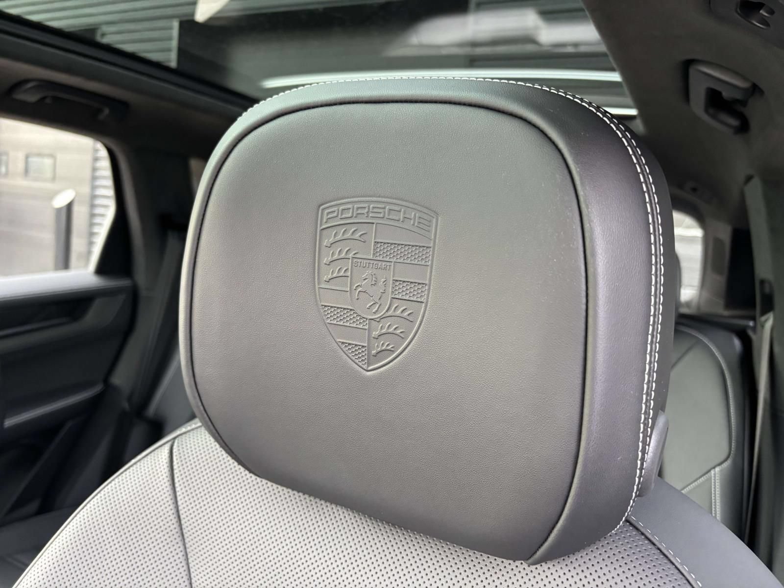 New 2026 Porsche Cayenne GTS AWD/4WD image 22
