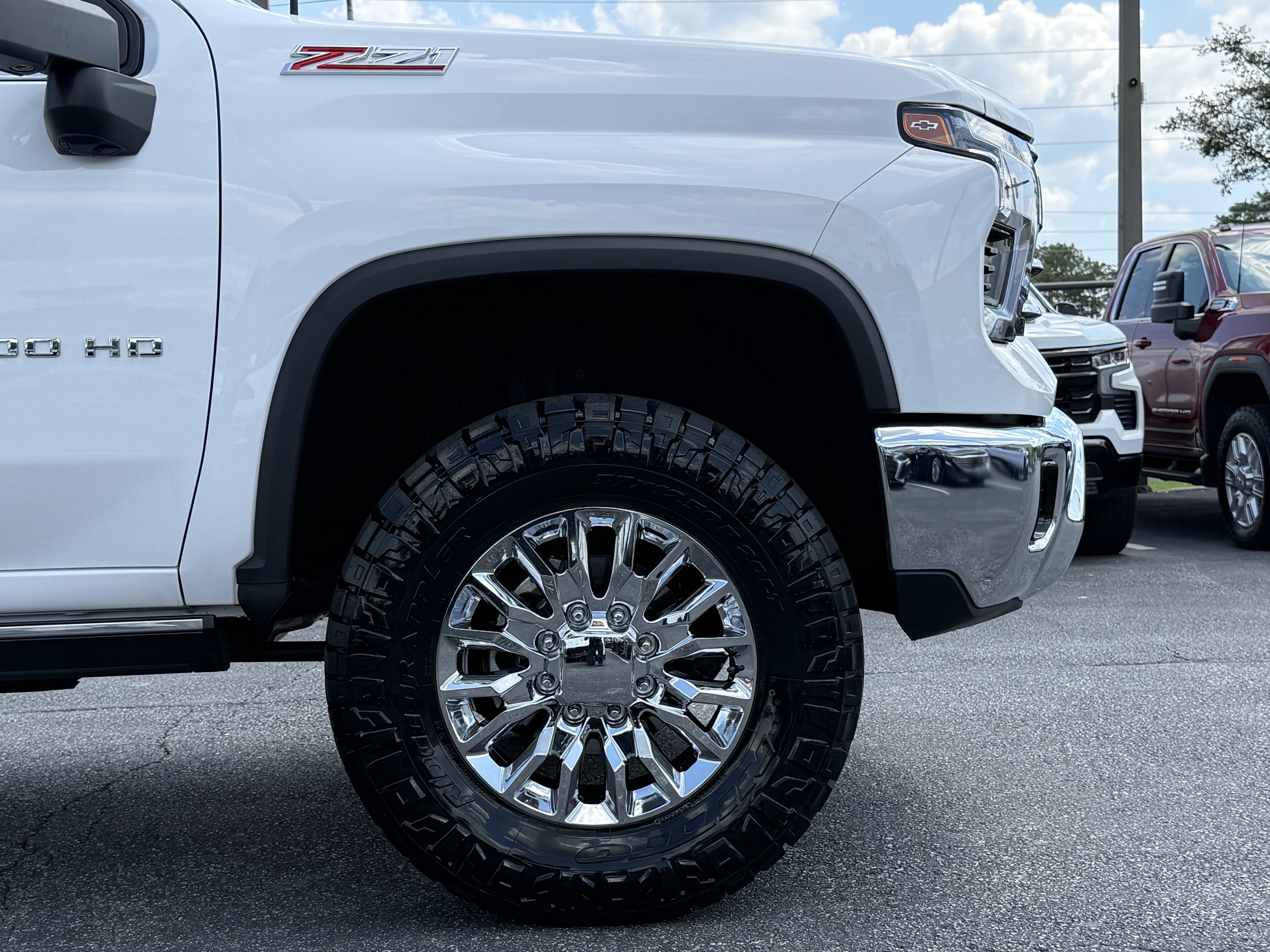 New 2026 Chevrolet Silverado 2500 LTZ w/ LTZ Premium Package AWD/4WD image 13