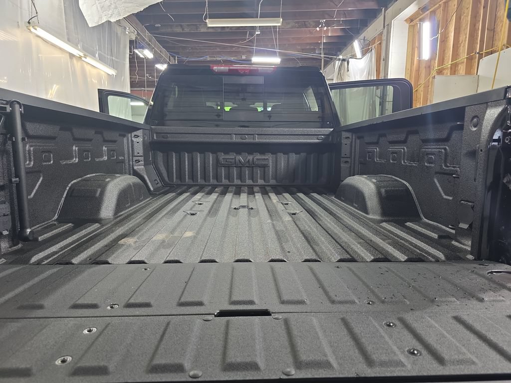 New 2026 GMC Sierra 3500 Denali Ultimate w/ LPO, Black Badging Package AWD/4WD image 12