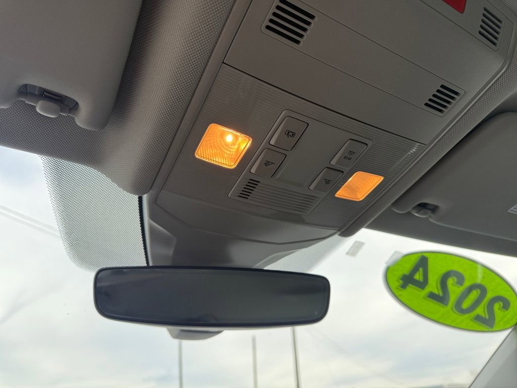 Used 2024 Volkswagen Jetta S image 19