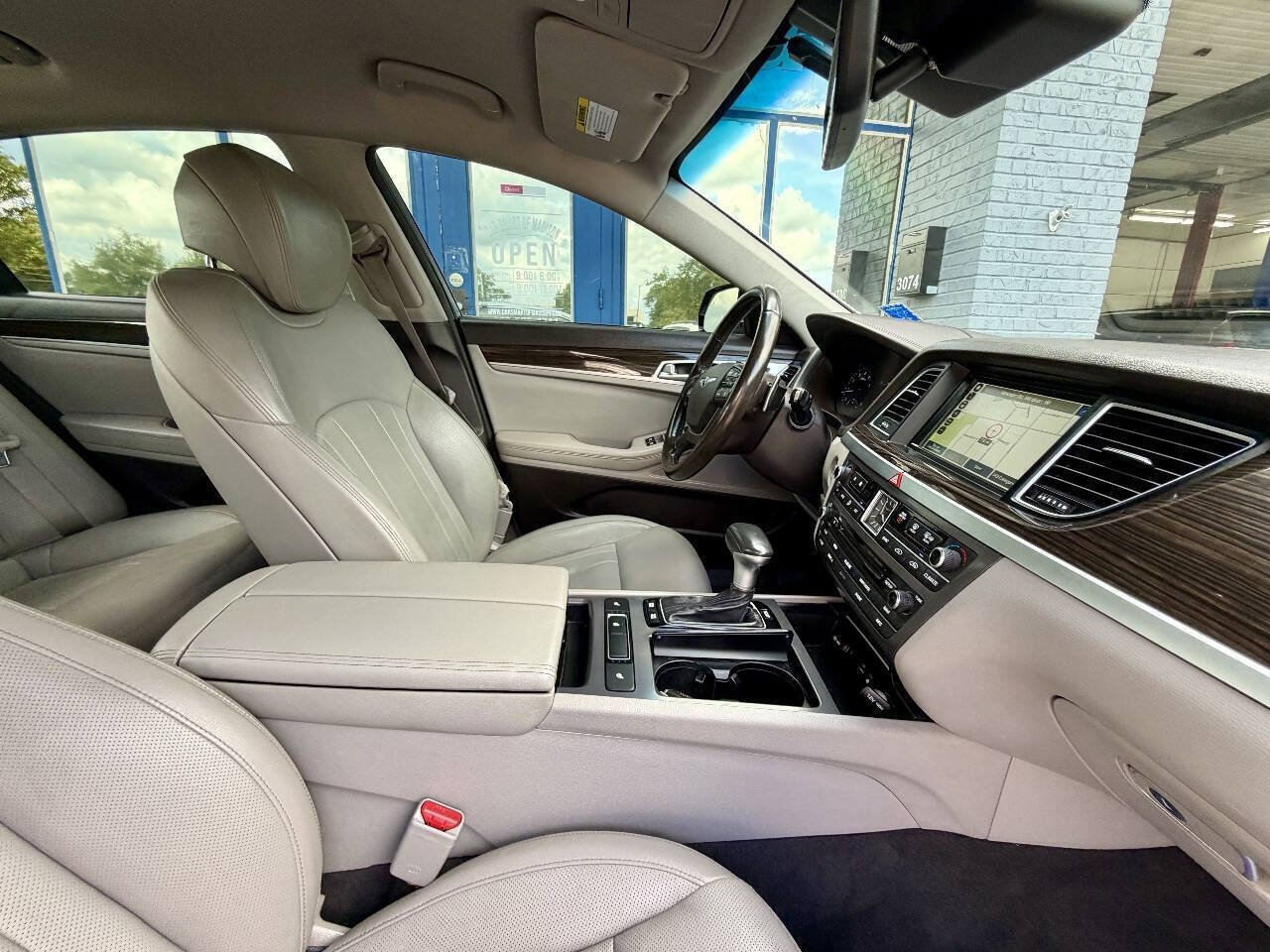 Used 2018 Genesis G80 3.8 AWD/4WD image 27