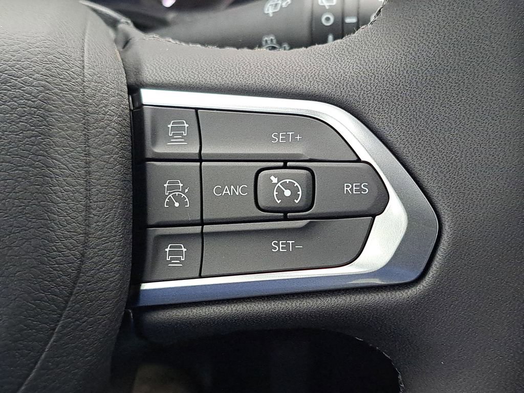 New 2026 Jeep Compass Limited image 12