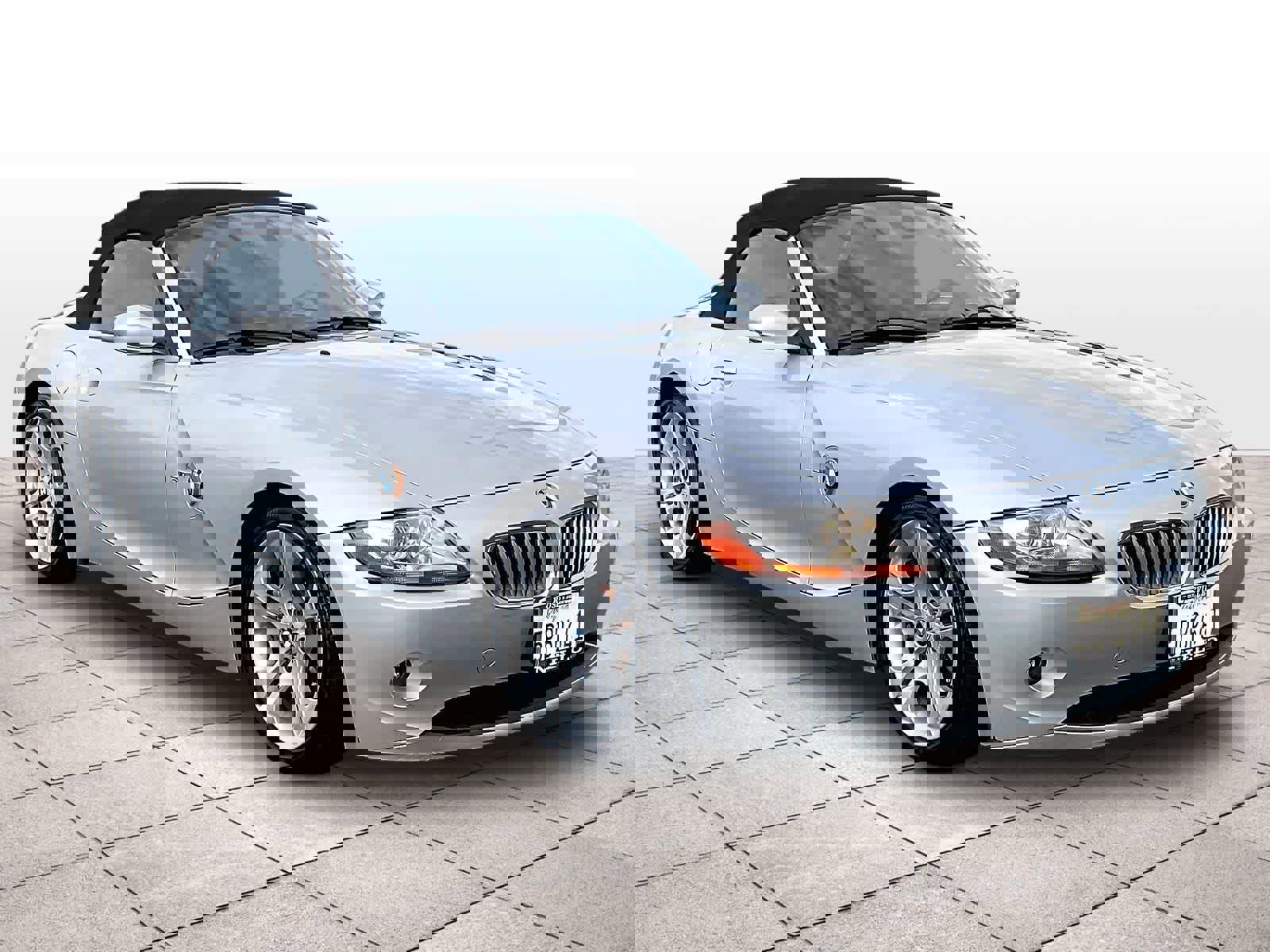 Used 2004 BMW Z4 3.0i image 2
