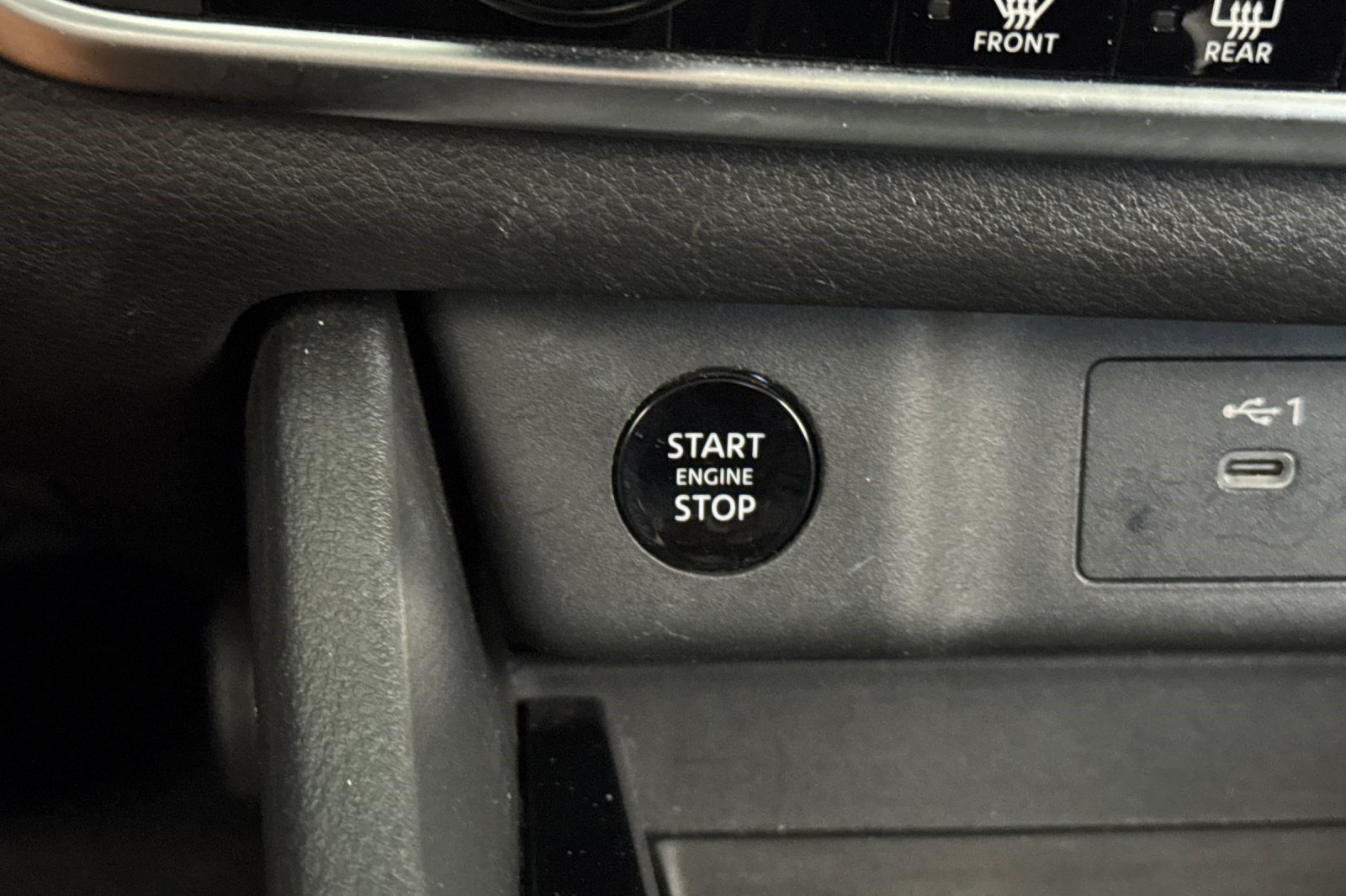 Used 2025 Nissan Rogue SV AWD/4WD image 17
