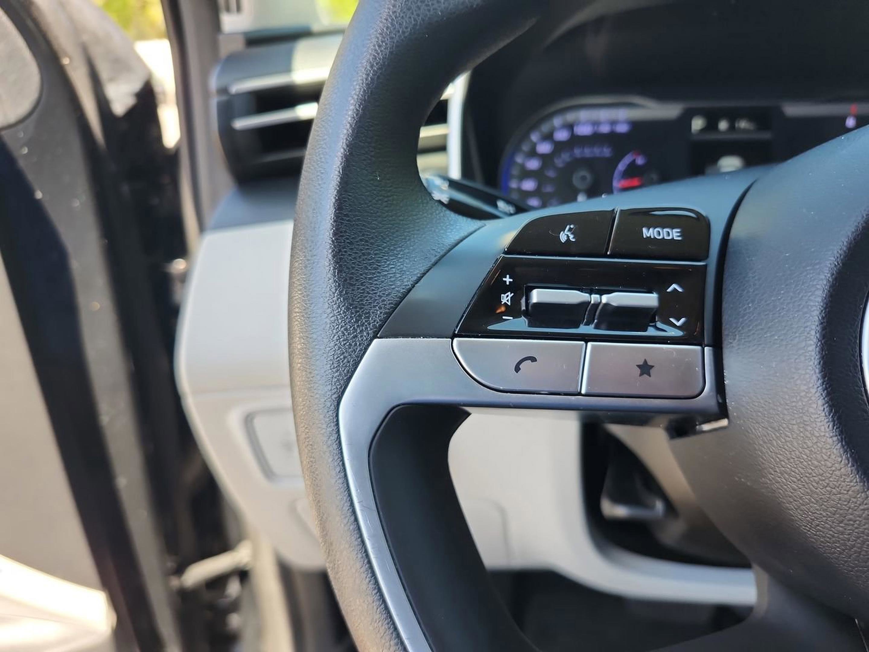 Used 2022 Hyundai Tucson SEL w/ Cargo Package AWD/4WD image 12