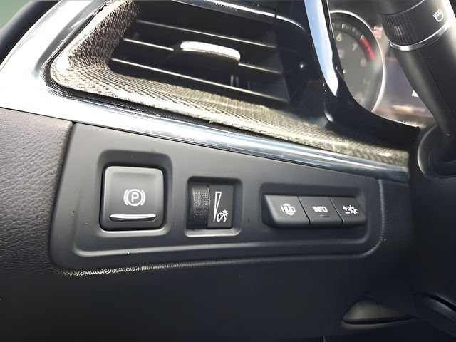Used 2021 Cadillac XT5 Sportv w/ LPO, ONYX Package AWD/4WD image 24
