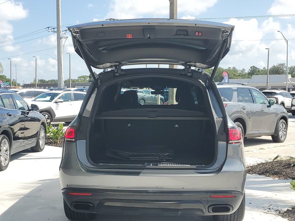 Used 2021 Mercedes-Benz GLS 450 4MATIC image 12