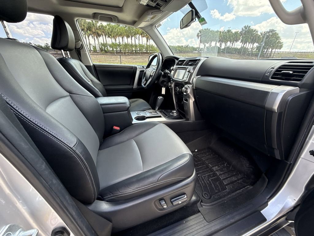 Used 2015 Toyota 4Runner SR5 Premium AWD/4WD image 15