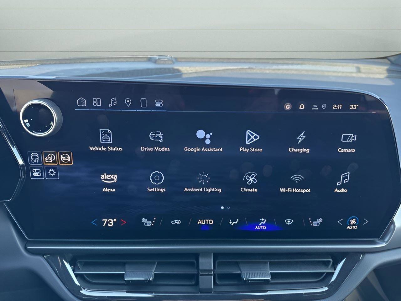 New 2025 Chevrolet Equinox EV RS image 18