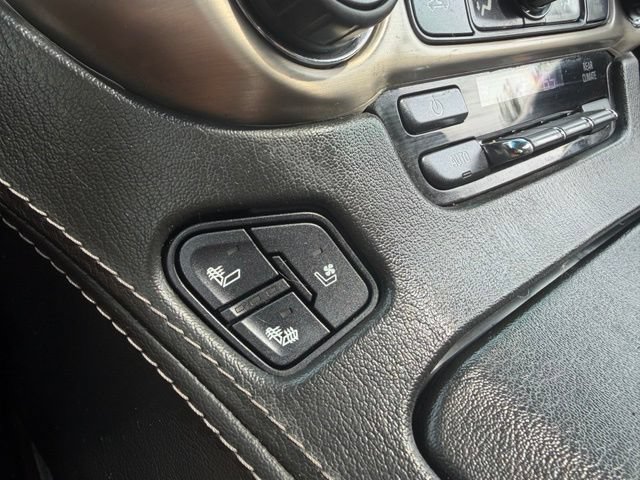 Used 2017 GMC Yukon Denali AWD/4WD image 19
