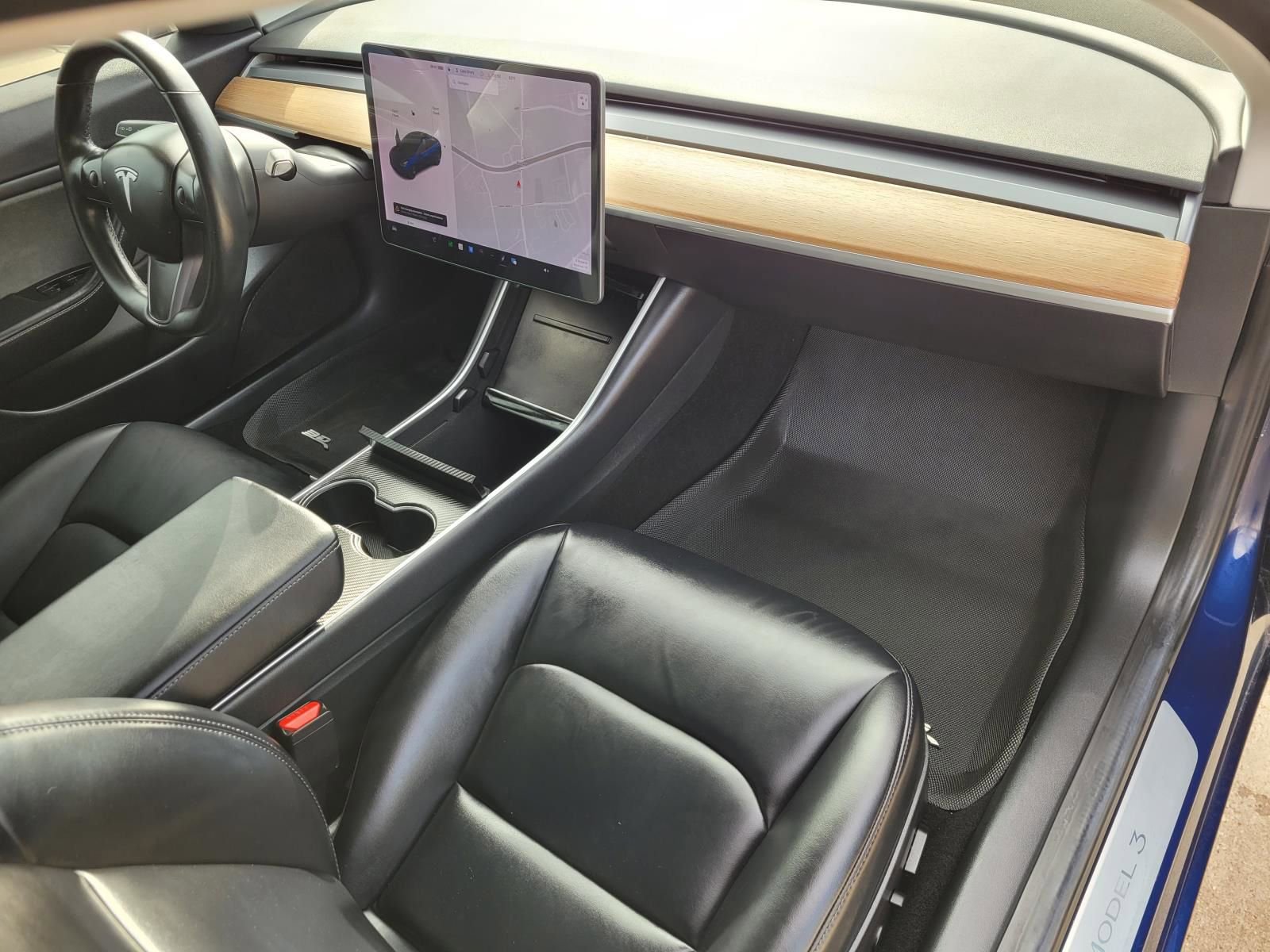 Used 2018 Tesla Model 3 Long Range image 8