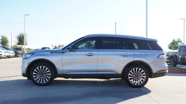 Used 2023 Lincoln Aviator Reserve w/ Equipment Group 201A image 6