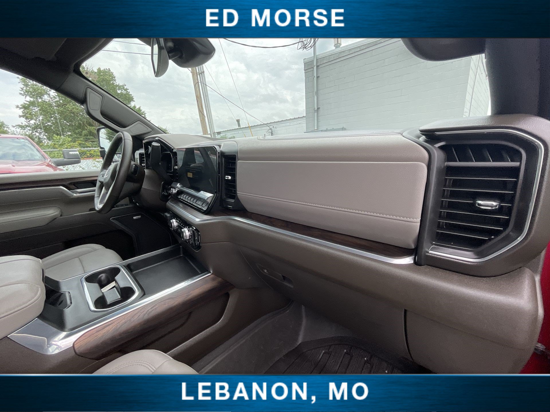 Certified 2025 GMC Sierra 2500 SLT w/ SLT Convenience Package AWD/4WD image 27