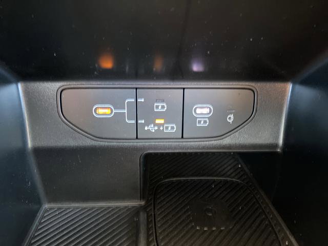 Used 2024 Kia Sorento S image 24