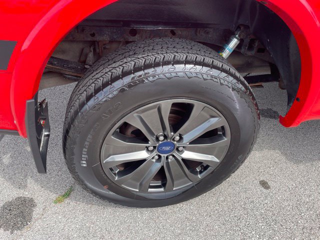 Used 2018 Ford F150 XLT w/ Equipment Group 302A Luxury AWD/4WD image 19