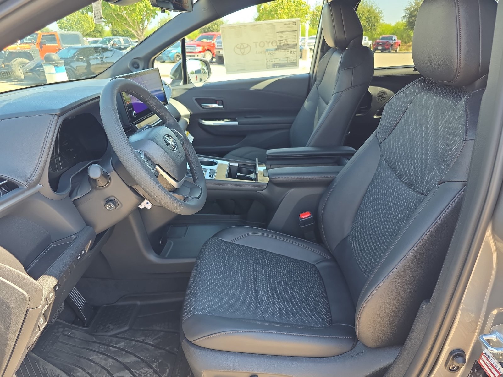 New 2026 Toyota Sienna Limited AWD/4WD image 11