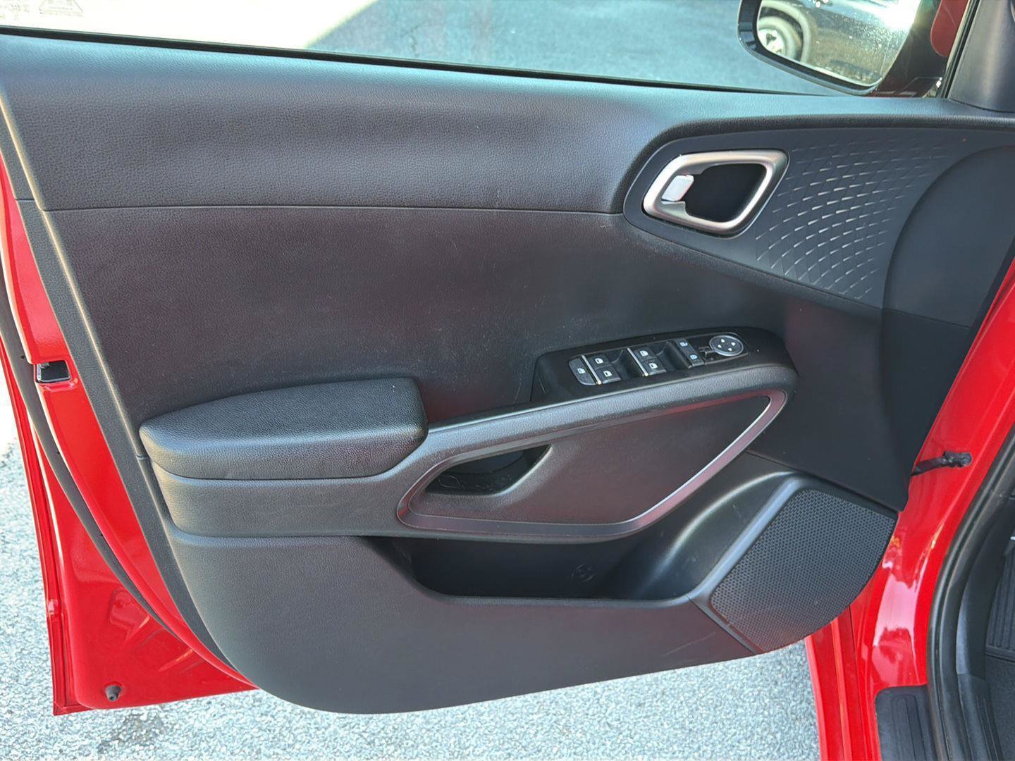 Used 2022 Kia Soul GT-Line FWD image 16