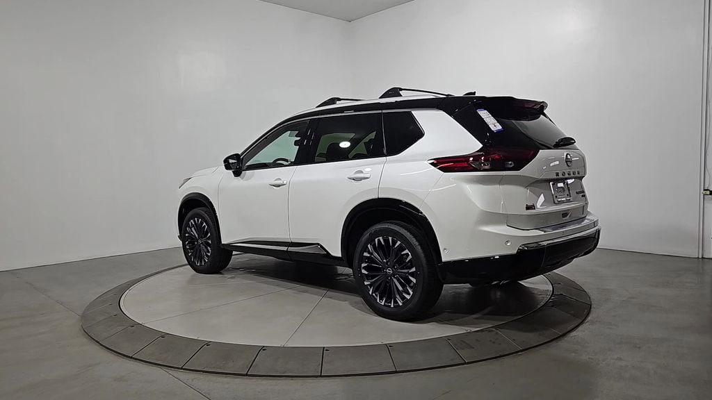 New 2026 Nissan Rogue Platinum image 3