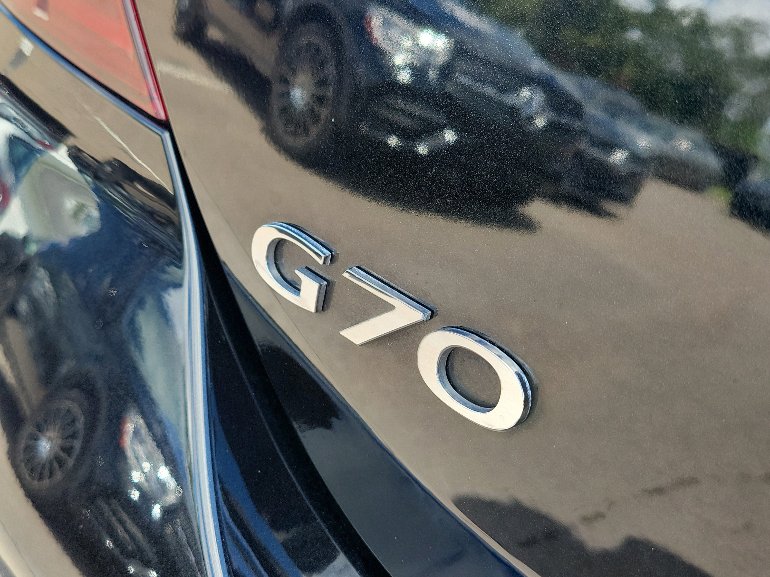 Used 2023 Genesis G70 2.0T w/ Sport Prestige Package RWD image 29