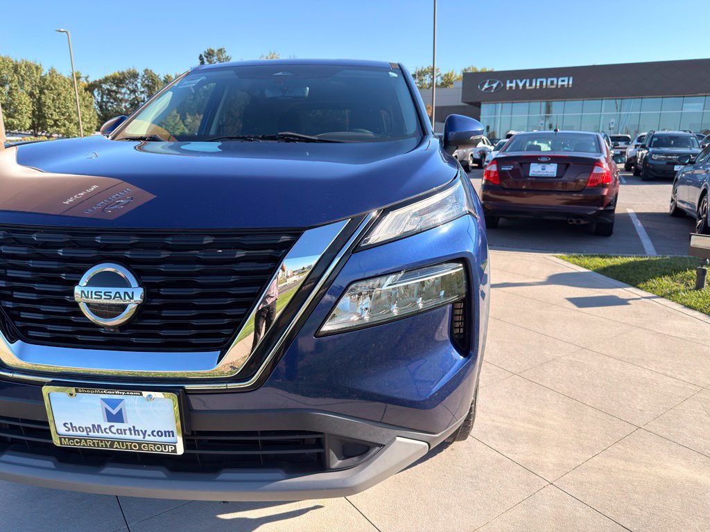 Used 2021 Nissan Rogue SV AWD/4WD image 13