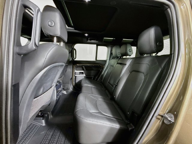 Certified 2024 Land Rover Defender 110 S AWD/4WD image 24
