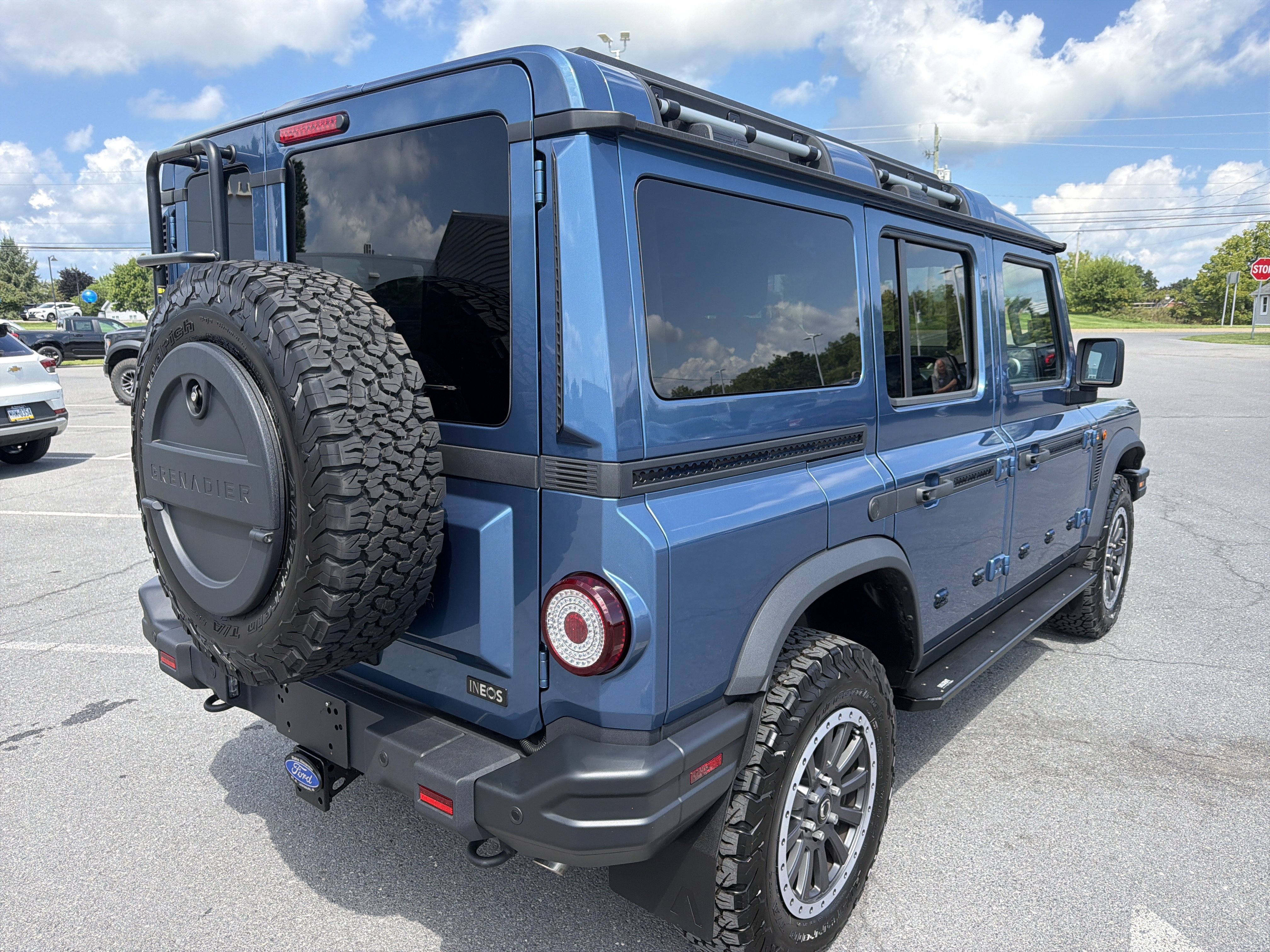 Used 2025 INEOS Grenadier Station Wagon AWD/4WD image 3