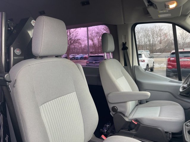 Used 2018 Ford Transit 350 XLT image 26