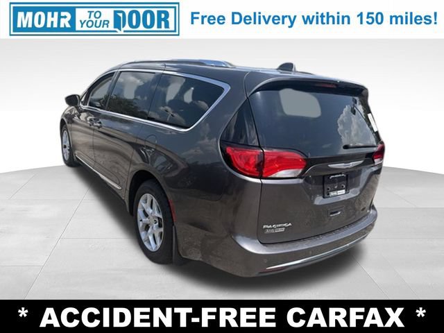 Used 2017 Chrysler Pacifica Touring-L Plus w/ Advanced Safetytec Group FWD image 3