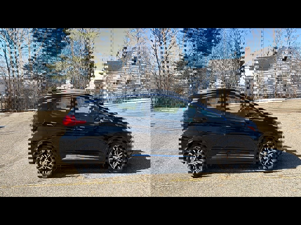 Used 2021 Chevrolet Bolt Premier w/ Infotainment Package image 6