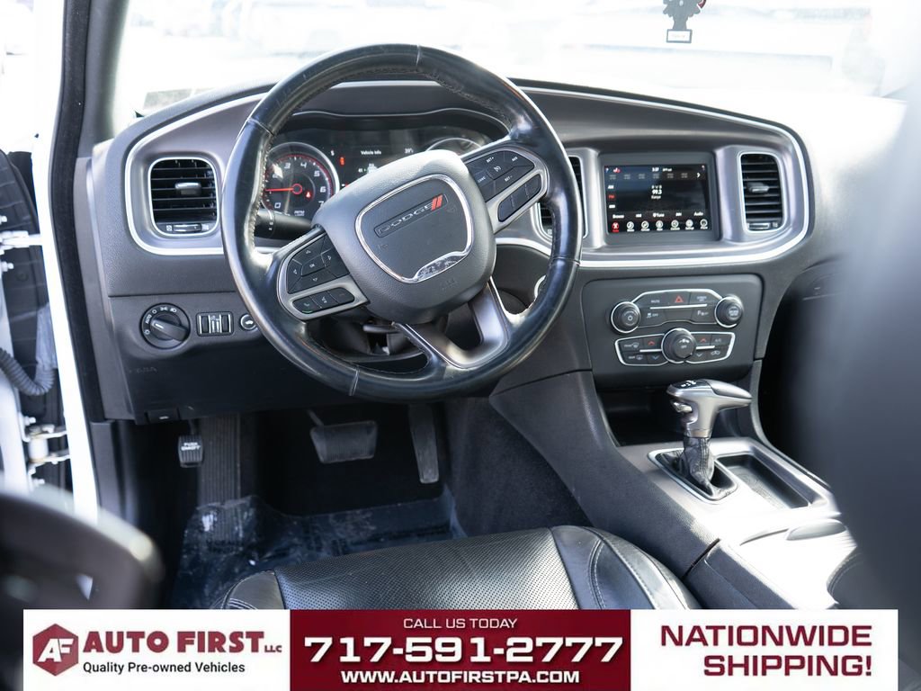 Used 2020 Dodge Charger SXT w/ Leather Interior Group image 10