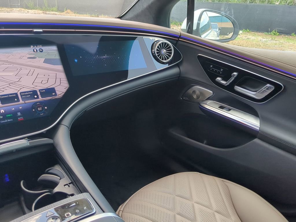 Certified 2024 Mercedes-Benz EQE 500 4MATIC Sedan image 4