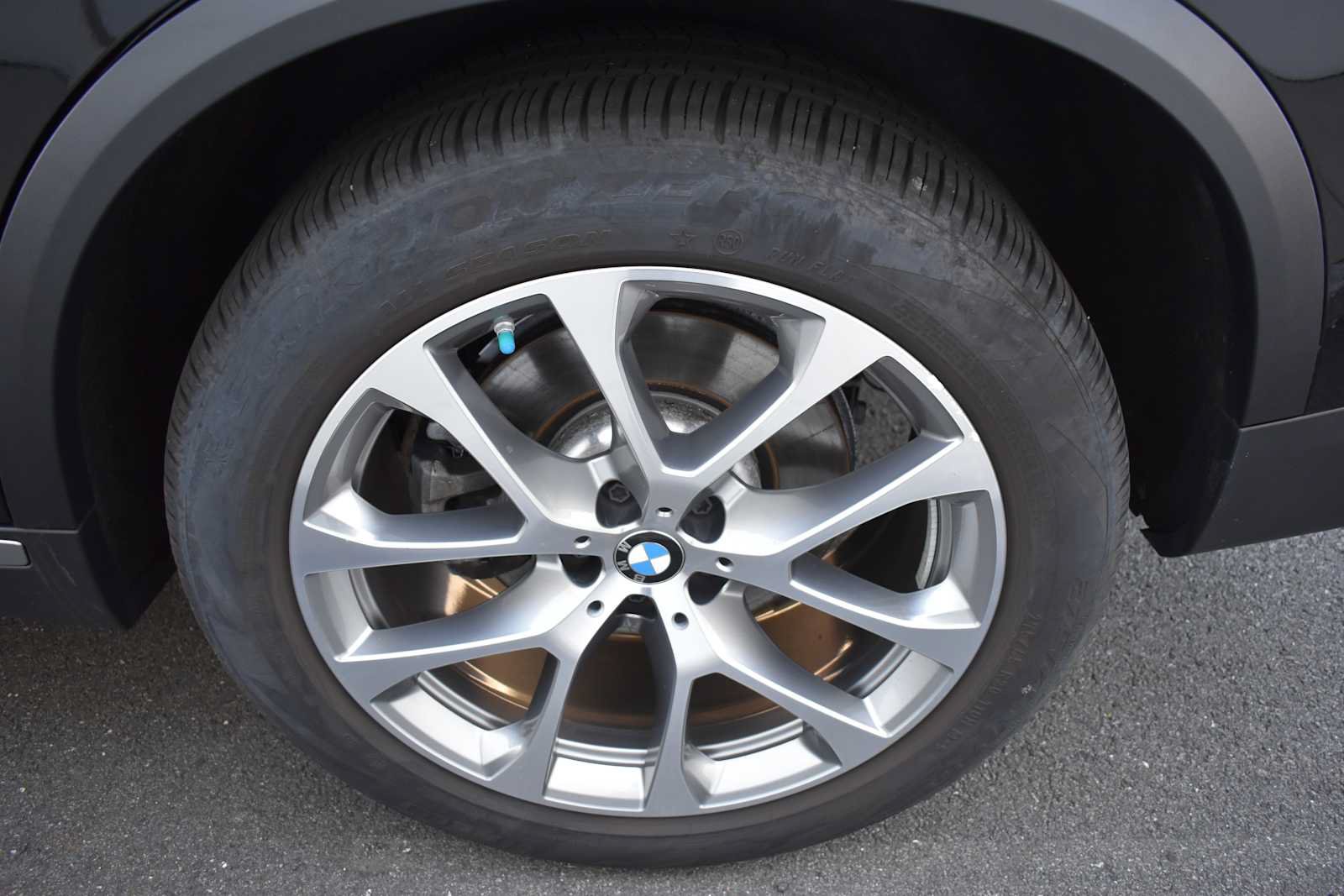 Used 2024 BMW X5 xDrive40i w/ Premium Package AWD/4WD image 8