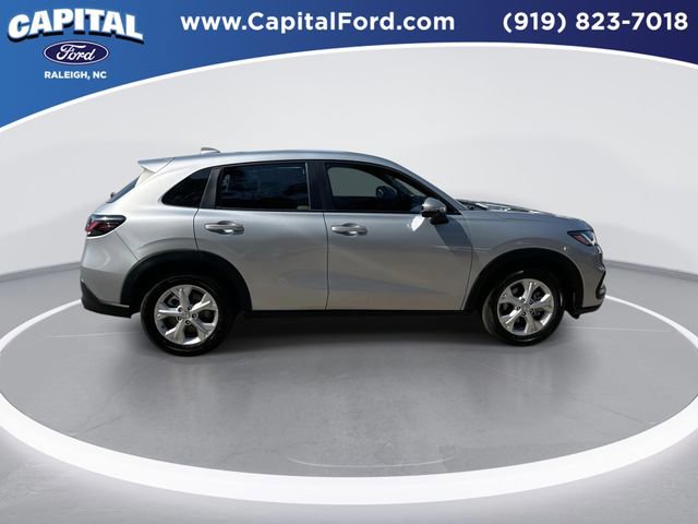 Used 2024 Honda HR-V LX image 9
