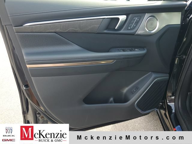 New 2026 Buick Enclave Avenir w/ Super Cruise Package FWD image 8