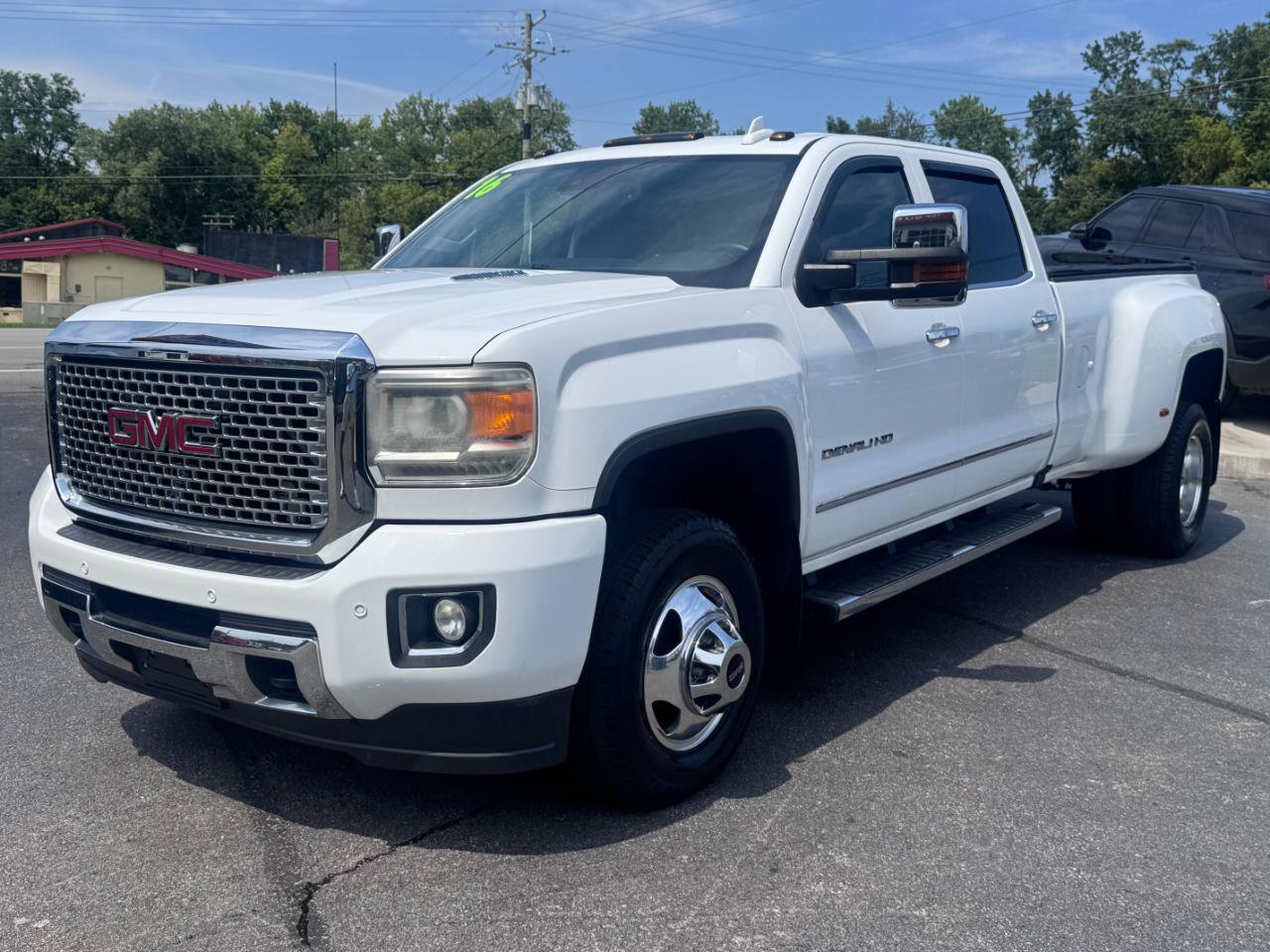 Used 2016 GMC Sierra 3500 Denali w/ Duramax Plus Package AWD/4WD image 8